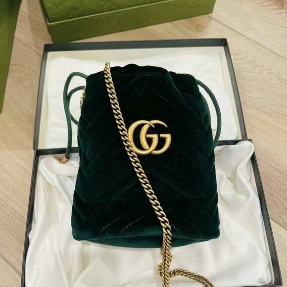 NIB Authentic Gucci  Velvet Matelasse Mini GG Marmont 2.0 Bucket Bag black - Picture 2 of 2